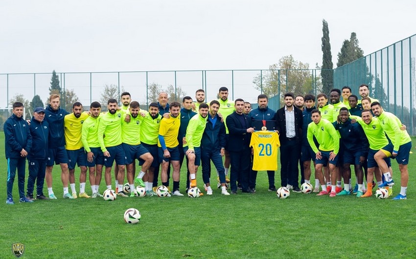 Paris-2024-ün qalibi "Kəpəz"in qonağı oldu