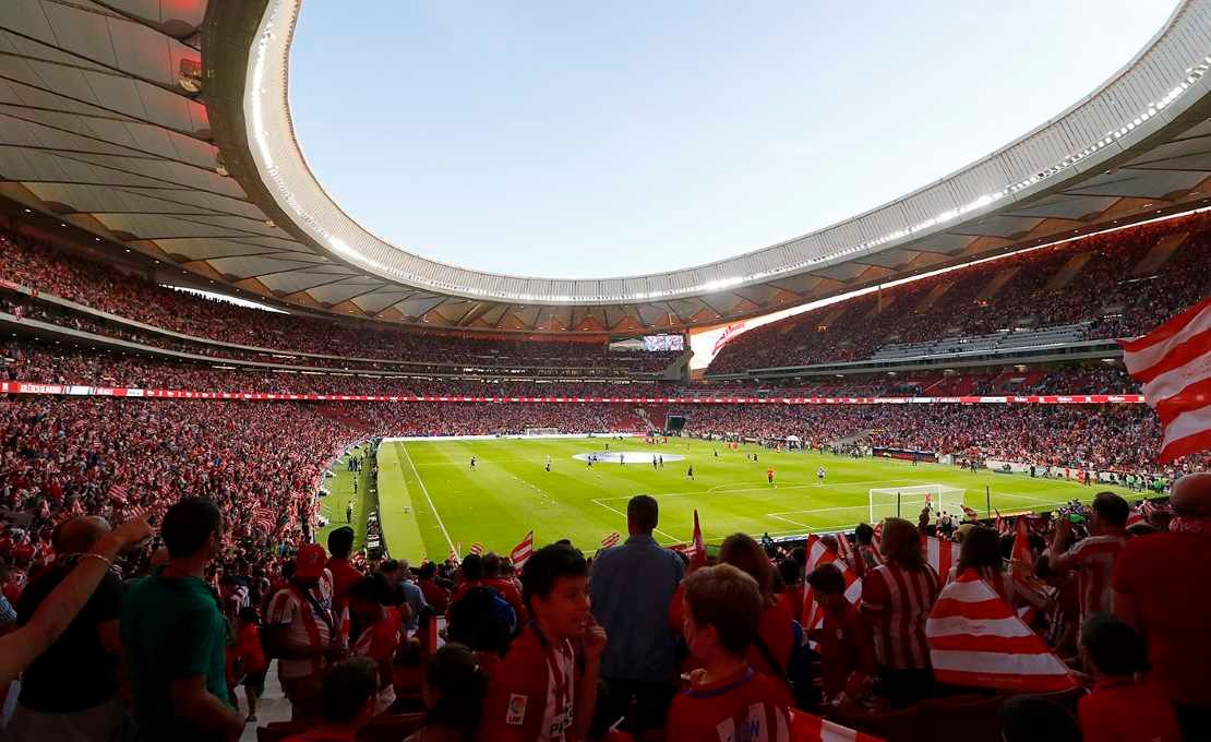 "Atletiko" Kurtuaya yad əşya atan azarkeşi cəzalandırdı