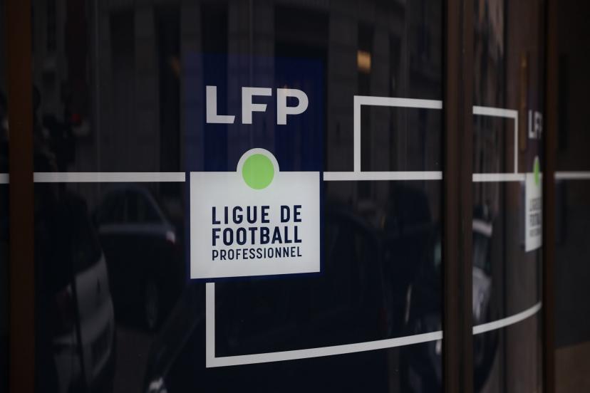 Prokurorluq bu ölkənin Peşəkar Futbol Liqasında axtarışlara başladı