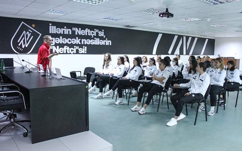 “Neftçi”nin məşqçi və futbolçuları üçün seminar təşkil olundu