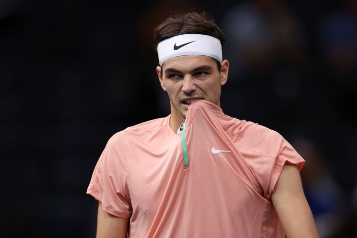 Oğru məşhur tennisçinin evinə girdi: Görün nə götürdü – FOTO