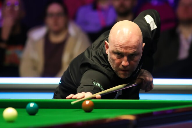 Danışılmış oyun: Məşhur snookerçi ağır cəza aldı