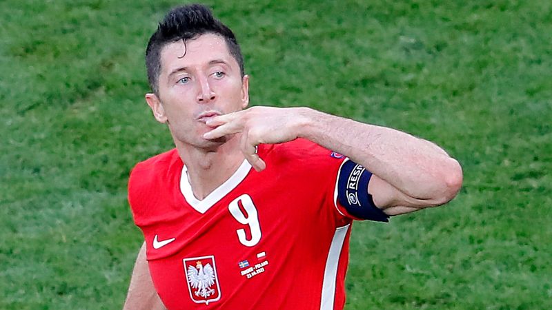 2012-ci ildə “Mançester Yunayted”ə “hə” dedim – Levandovski