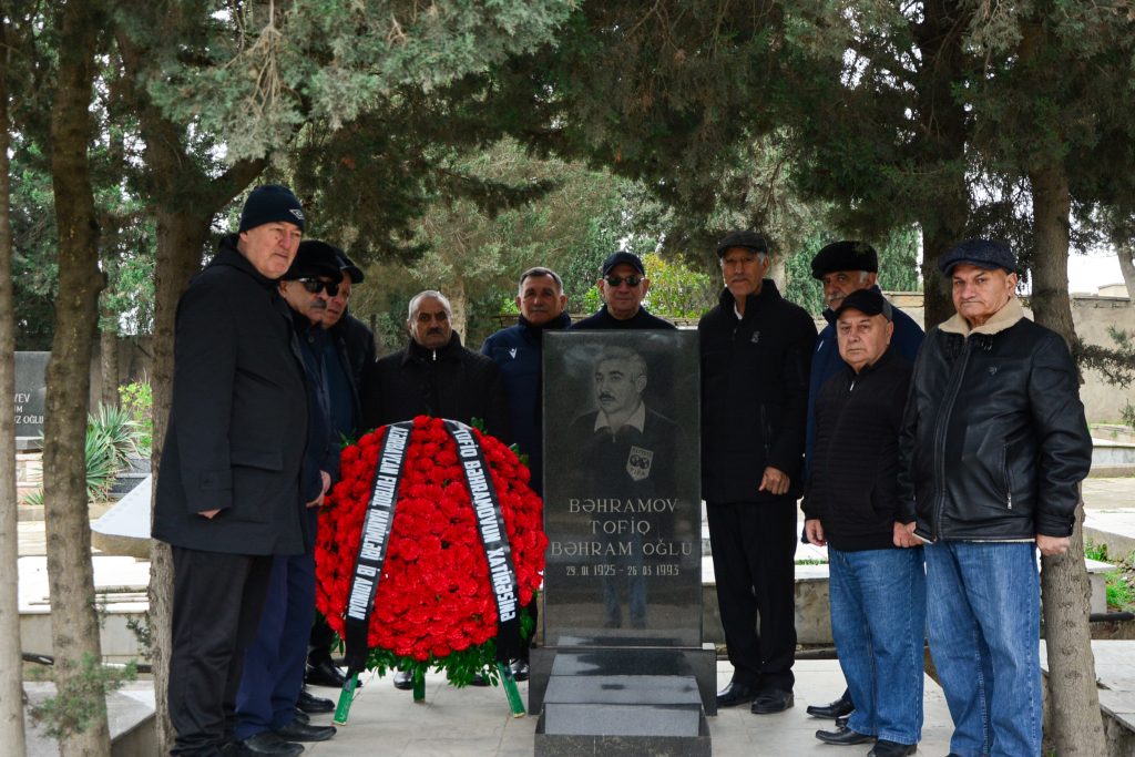 Tofiq Bəhramovun xatirəsi yad olundu