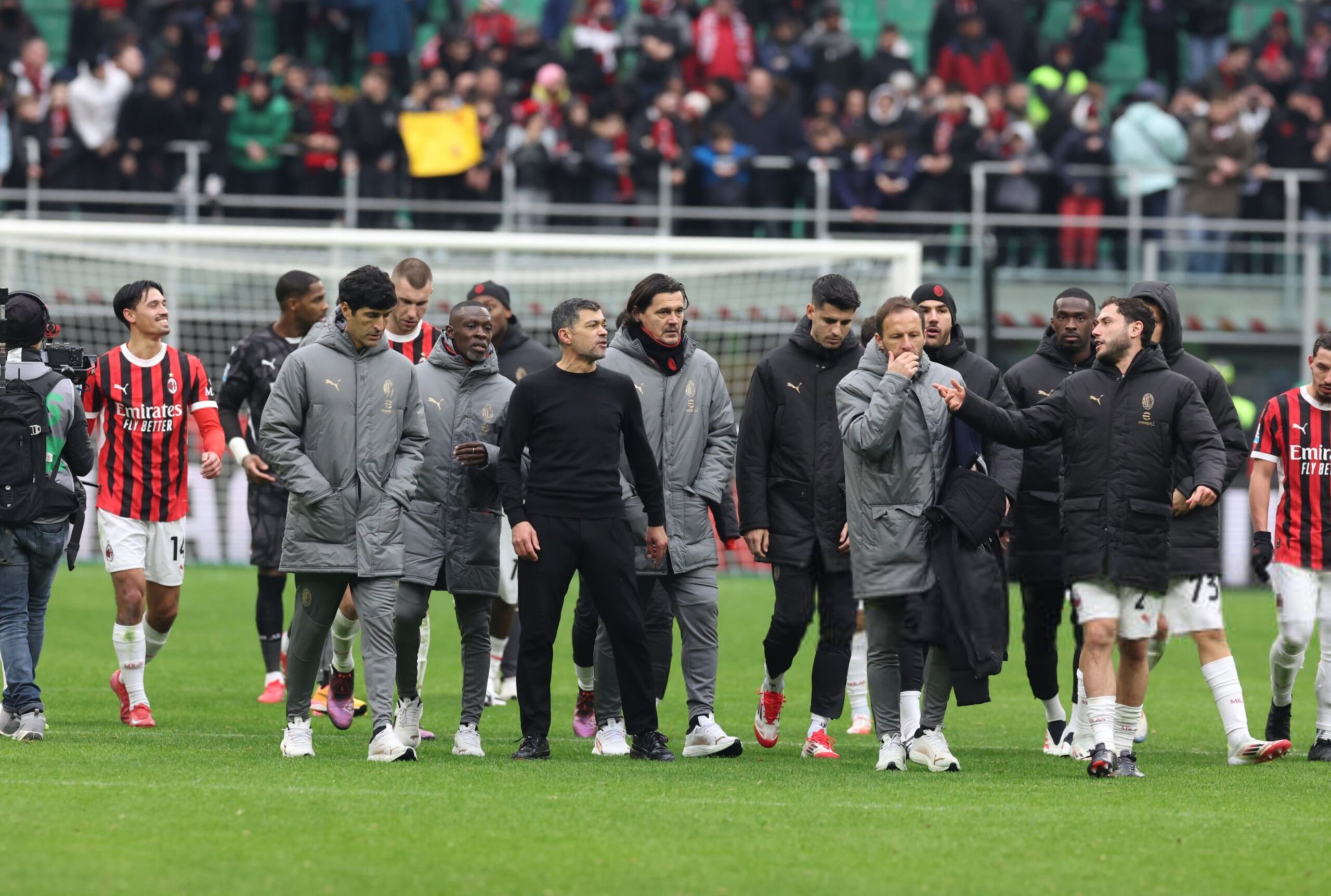 Kapello "Milan"ın düşərgəsindəki gərginlikdən danışdı: Məşqçinin bunu etməsi normal deyil