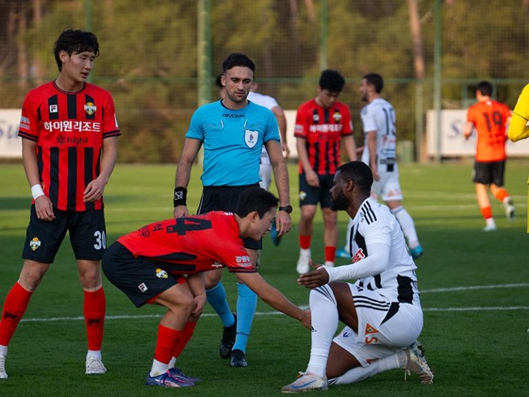 Azərbaycanlı futbol hakimləri Türkiyədə yoxlama oyunu idarə ediblər