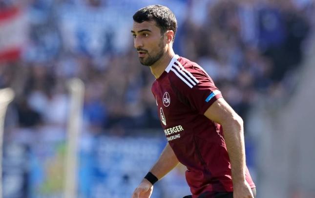 Mahir Emrelinin türk sevgilisi – FOTO