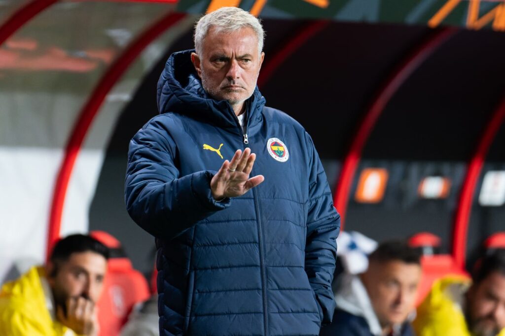 Mourinyo ulduz futbolçunun "Fənərbağça"ya transferinə əngəl oldu