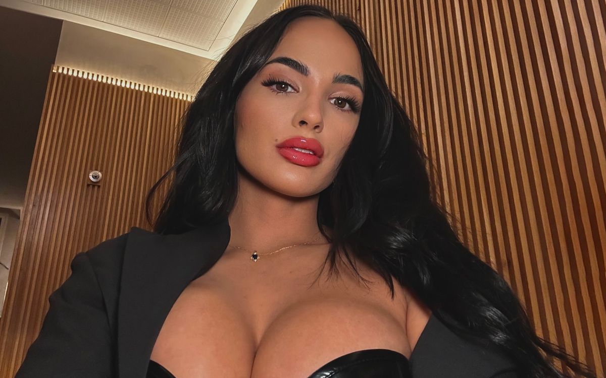 Porno ulduz "Real"ın əfsanəsini rüsvay etdi: Necə sevgili olduğunu soruşsanız...