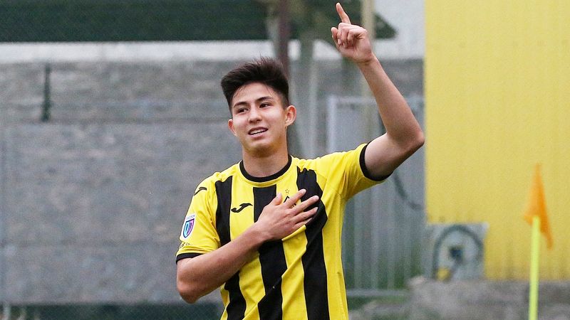 İngiltərə nəhəngi16 yaşlı qazaxıstanlını rəsmən transfer etdi