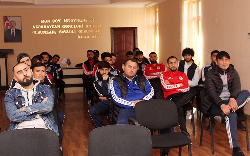 “Karvan”da danışılmış oyunlarla bağlı seminar keçirildi