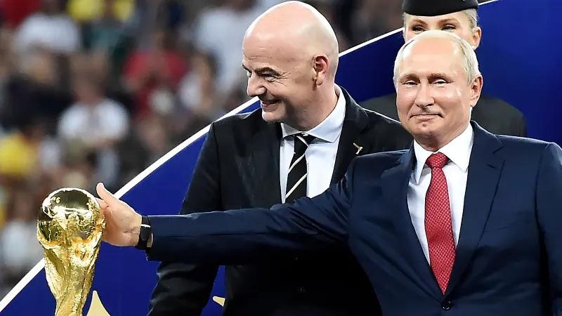 Konqresmen İnfatinoya səsləndi: Putinlə olduğu kimi davranın