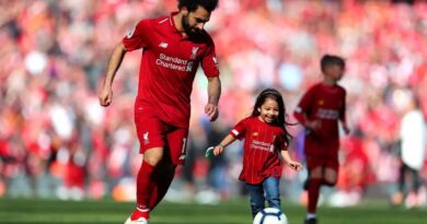 Qızı Salahın "Liverpul"da qalmasına necə nail olub?
