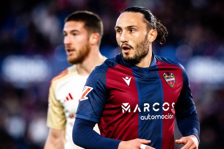"Sportinq" gürcüstanlı futbolçu transfer etdi: Bu məbləğə