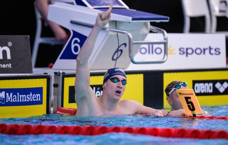 Olimpiya çempionu 16 illik rekordu qırdı