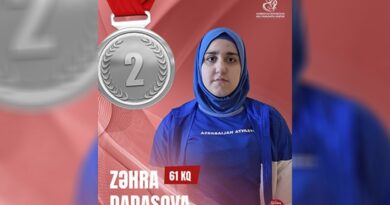 Zəhra Dadaşova gümüş medal qazandı