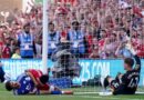 Dirəklə toqquşan futbolçu komaya salındı