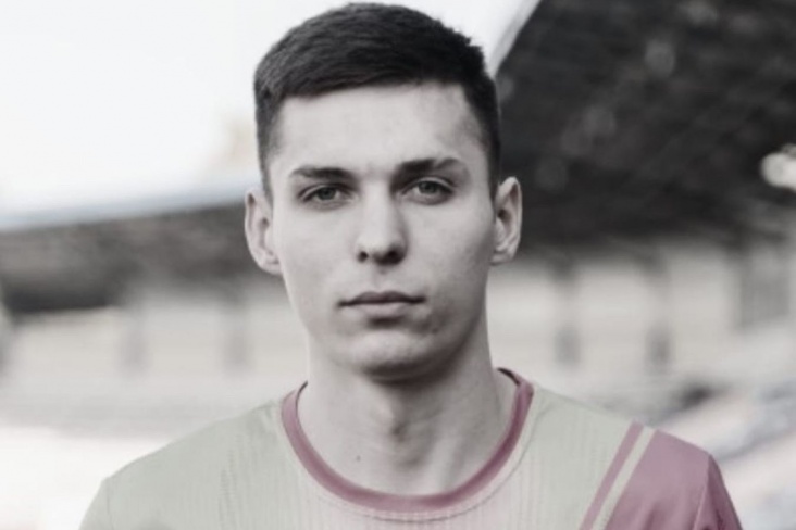 26 yaşlı futbolçu oyun zamanı öldü