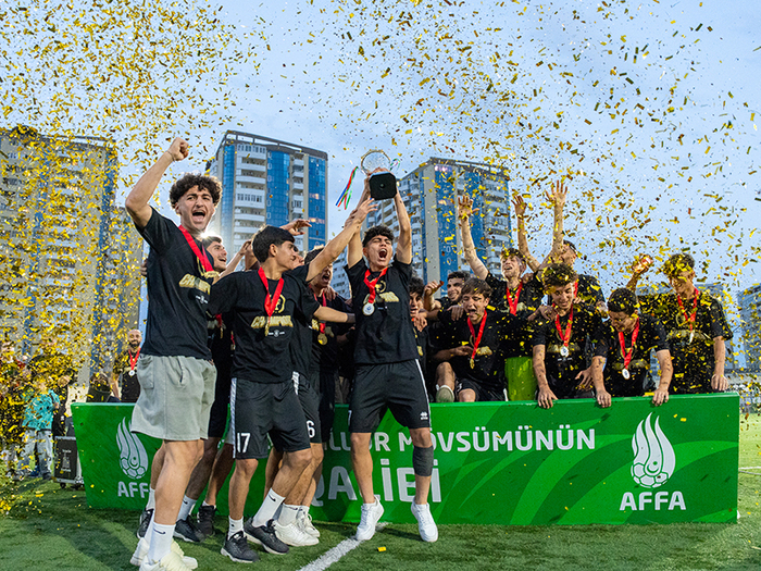 U-17 Liqasında mövsümünün qalibləri mükafatlandırıldı