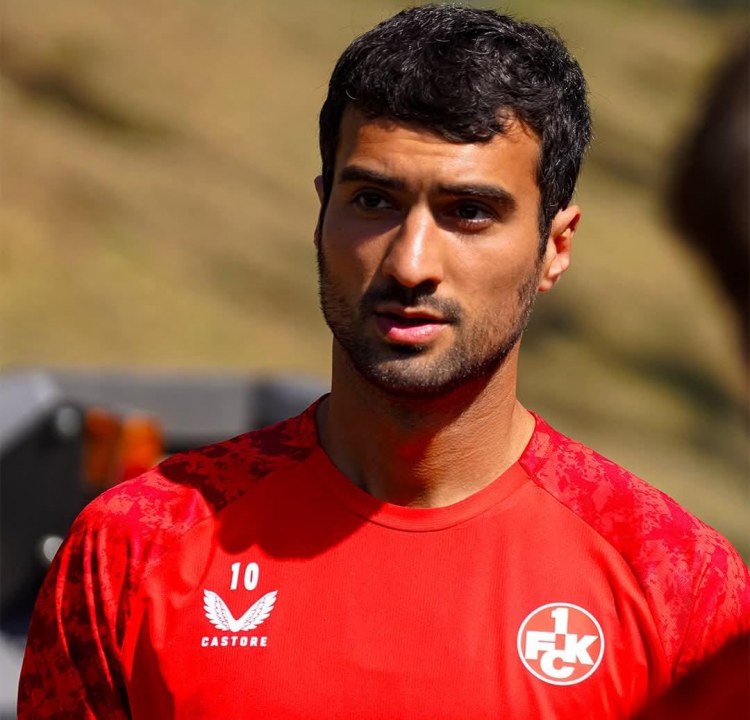 Mahir Emreli "Kayzerslautern"də ilk matçında qol vurdu