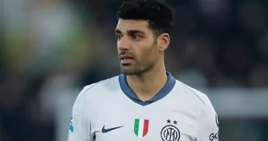 İrandan çıxa bilməyən futbolçu 1000 km qət etdi ki...
