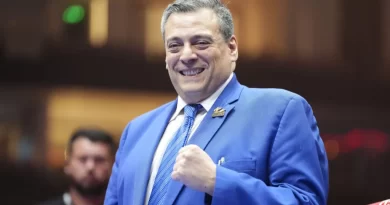 Prezident onun tarixə düşməsinin qarşısını aldı