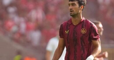 Mahir Emreli “Roma”ya qarşı oynadı?