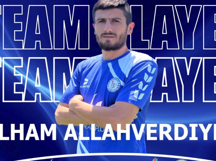 I Liqa klubu hücumçusu ilə yeni müqavilə imzaladı