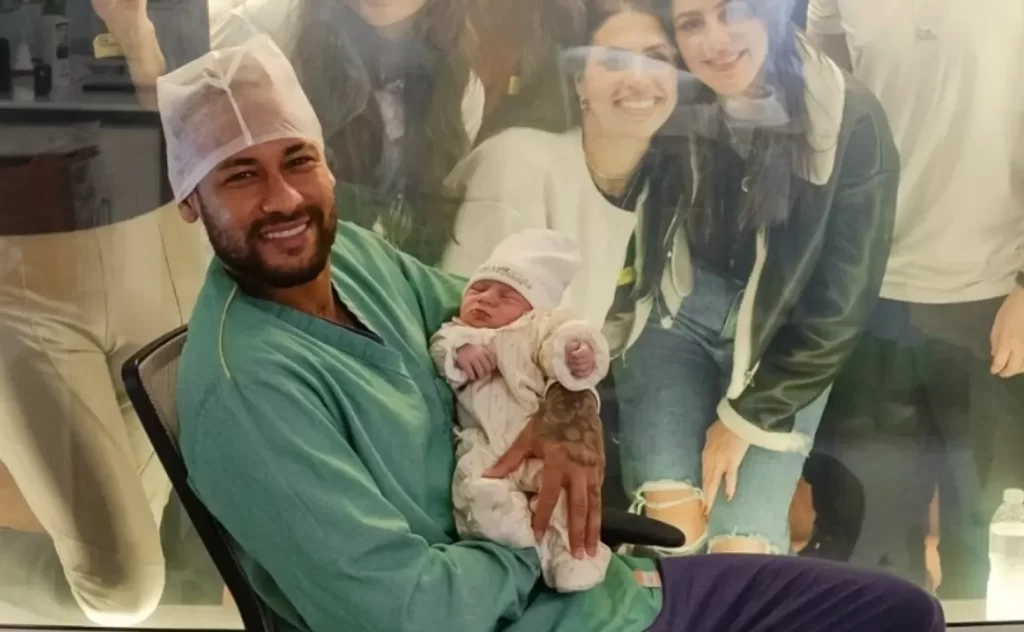 Neymar şad xəbər aldı: Beşinci övladı dünyaya gəldi