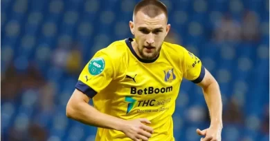 Rus futbolçu İslamı qəbul etməsindən danışdı: Quran məni heyran etdi