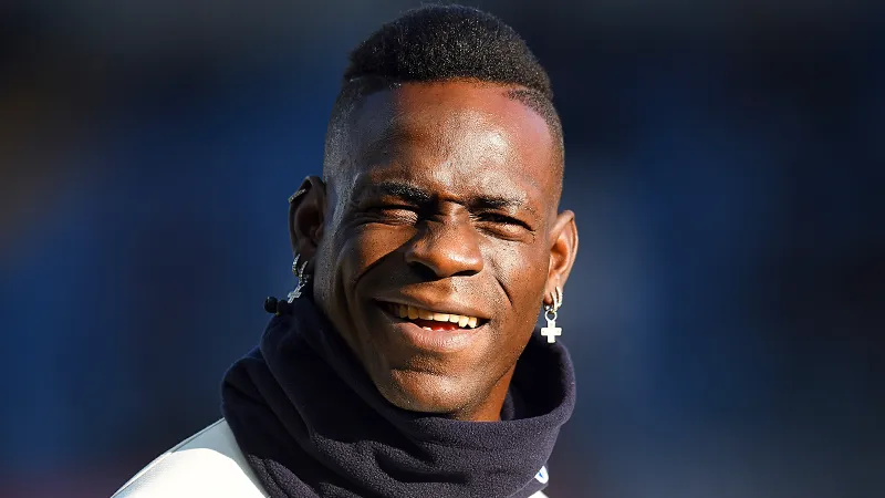 Balotelli BƏƏ=də ilk qolunu belə vurdu – Video
