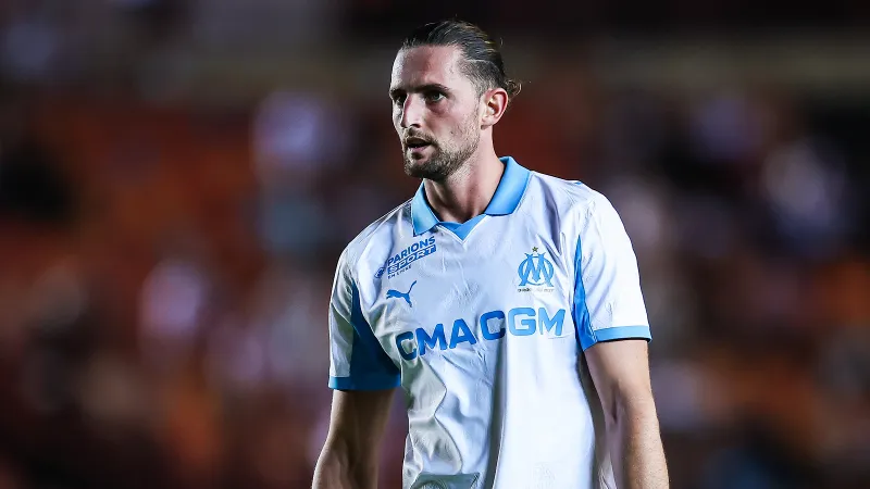 Mübahisə edən futbolçularla bağlı qərar verildi