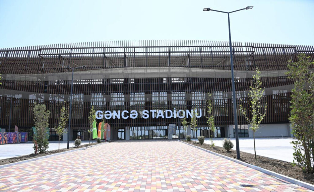Gəncə stadionu UEFA-nın 4-cü kateqoriya standartlarına uyğun inşa olunub