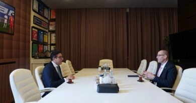 Fərid Qayıbov İsrailin Bakıdakı səfiri ilə görüşüb