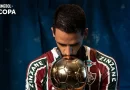 Məşhur futbolçu karyerasını bitirdi