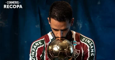 Məşhur futbolçu karyerasını bitirdi