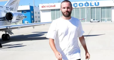 Dünya çempionu klubunu dəyişdi