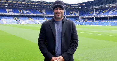 Əfsanəvi futbolçu süni saç taxdırdı: Özünü 10 yaş cavan hiss edir - VİDEO