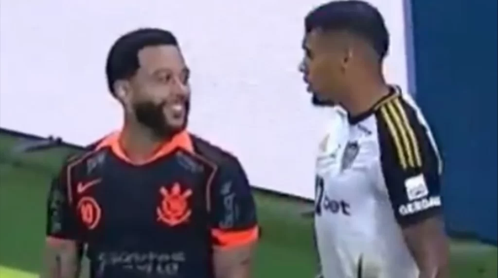 Depay matçda insidentə səbəb oldu - VİDEO