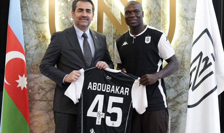 Şou bitdi: Abubakar gedir