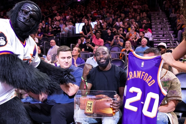 Görün NBA klubu boksun ulduzuna nə hədiyyə etdi – VİDEO