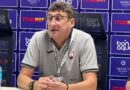 Kaxaber Tsxadadze : "Belə meydançada müasir futbol oynamaq çətindir"
