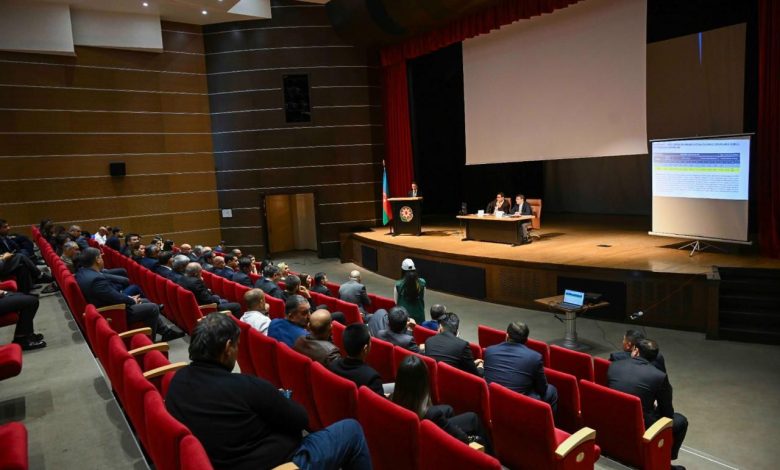 Fərid Qayıbov Qəbələdə idman federasiyalarının nümayəndələri ilə görüşüb