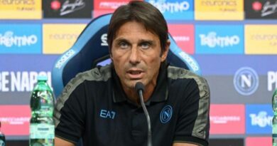 "Napoli" Konteni əvəz edəcək məşqçilərin siyahısını hazırladı: Görün kimlər var