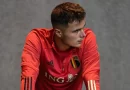 Tanınmış futbolçu 26 yaşında karyerasını bitirdi