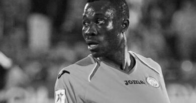 Sabiq futbolçu 43 yaşında öldü