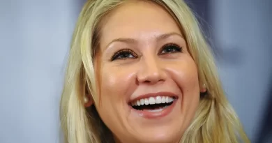 Mənim günəşlərim: Kurnikova övladlarının FOTOSUNU paylaşdı