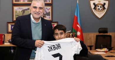 "Qarabağ"ın prezidenti Əkbərlə görüşdü