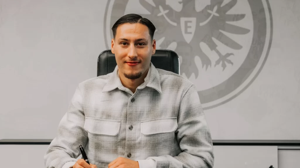 “Qarabağ”ın rəqibi bombardiri aldı