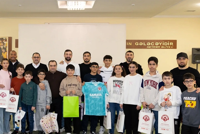 "Araz-Naxçıvan"ın futbolçuları Uşaq evini ziyarət ediblər